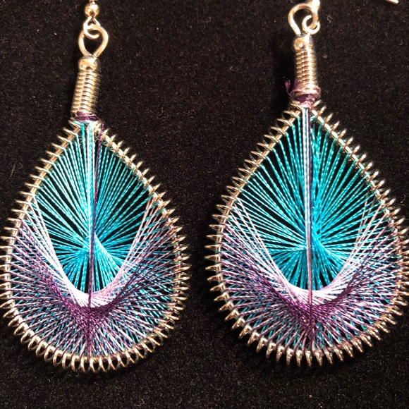 Earrings - Picture 5 of 6